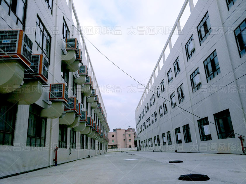 廠房車間溫度過高，這個(gè)降溫設(shè)備你心動(dòng)了嗎？